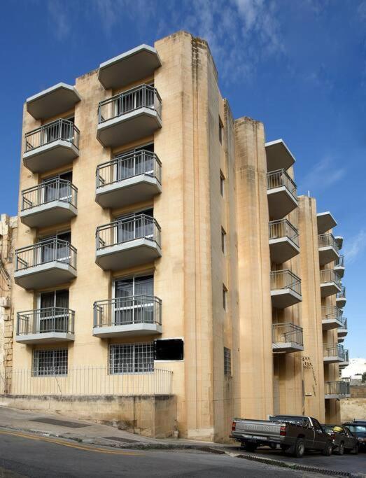 3 Bedrm Apt Seaview Balluta Bay Sliema Exterior foto